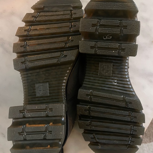 Doc Martins Waxy Suede platform Chunky Gray Loafers with Buckle size 9 - Picture 6 of 7